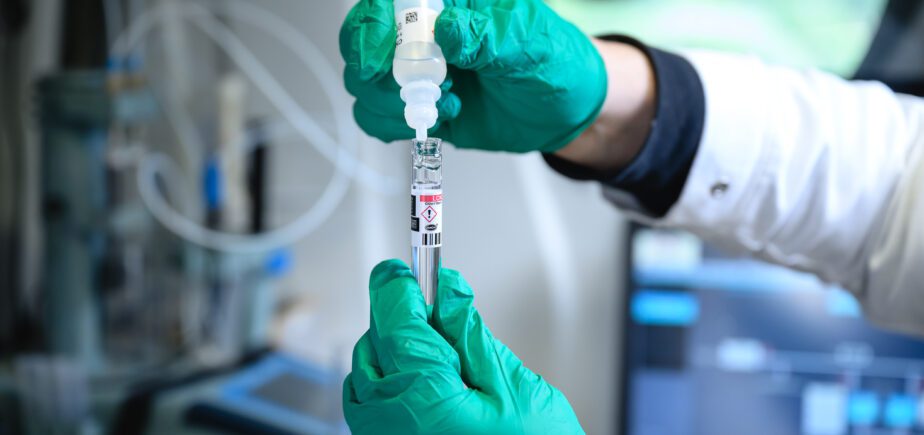 Présence de TFA dans les eaux de consommation : état des connaissances et suivi en cours